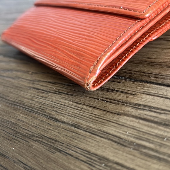 LV Cognac Epi Dual Snap Wallet - Picture 16 of 16
